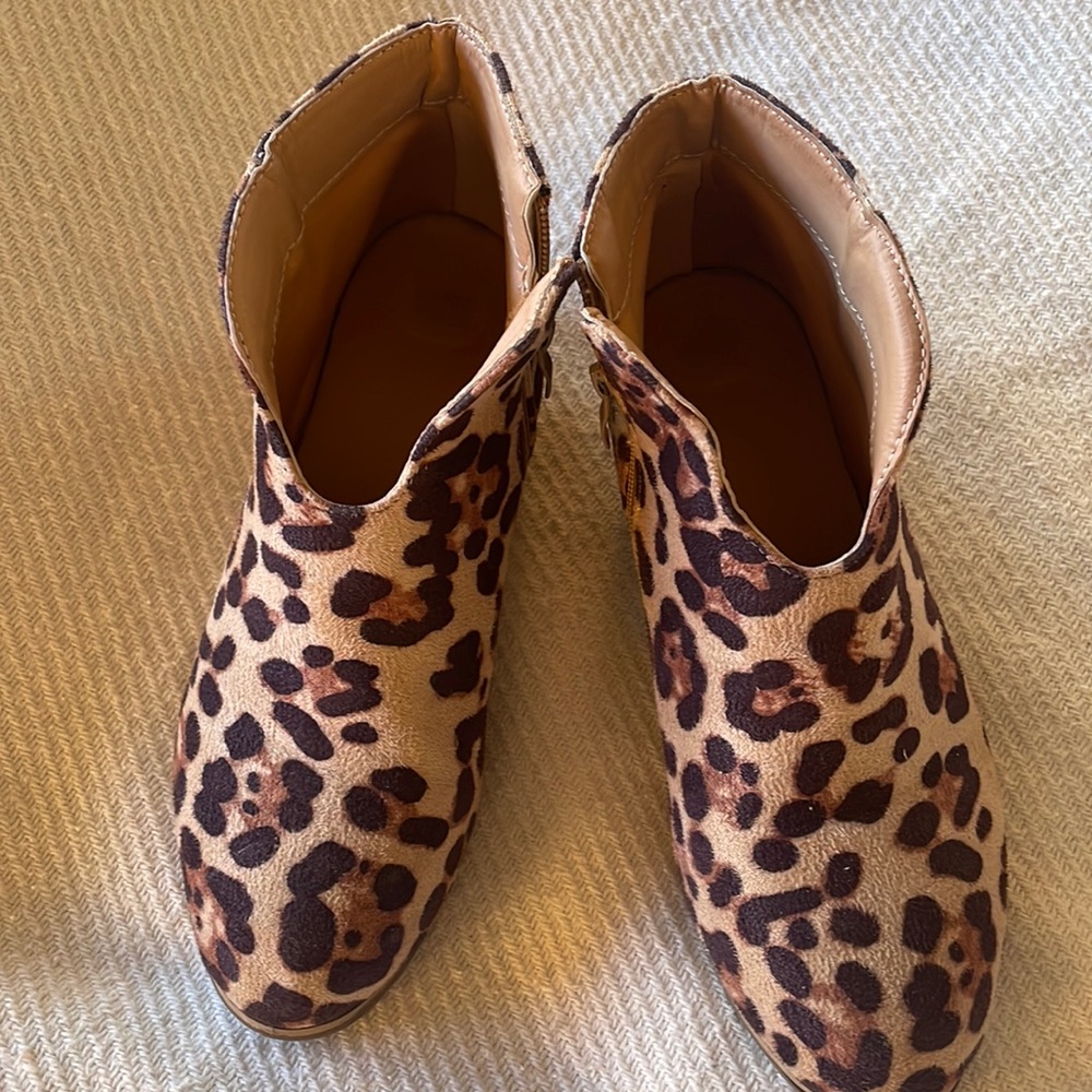 Ankle boots/shoes